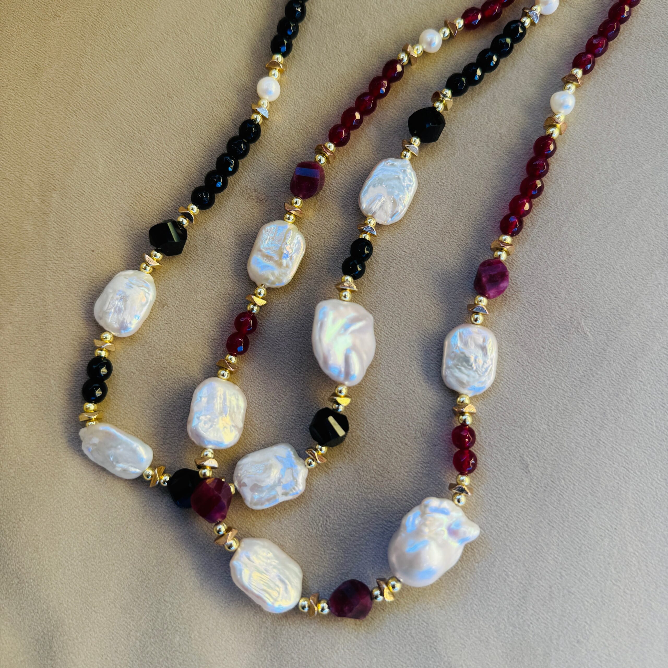 collar granate jade