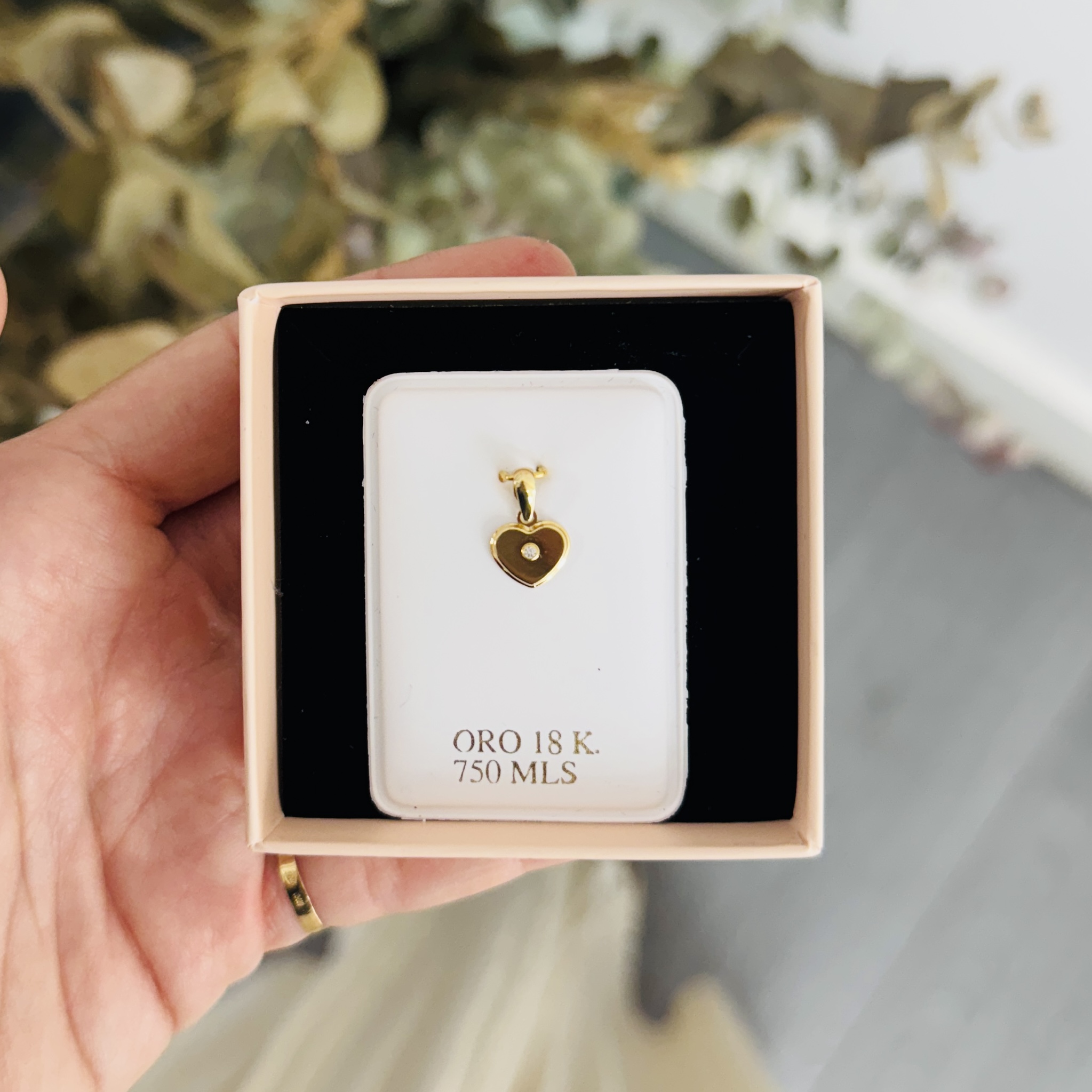 colgante corazon oro 18k