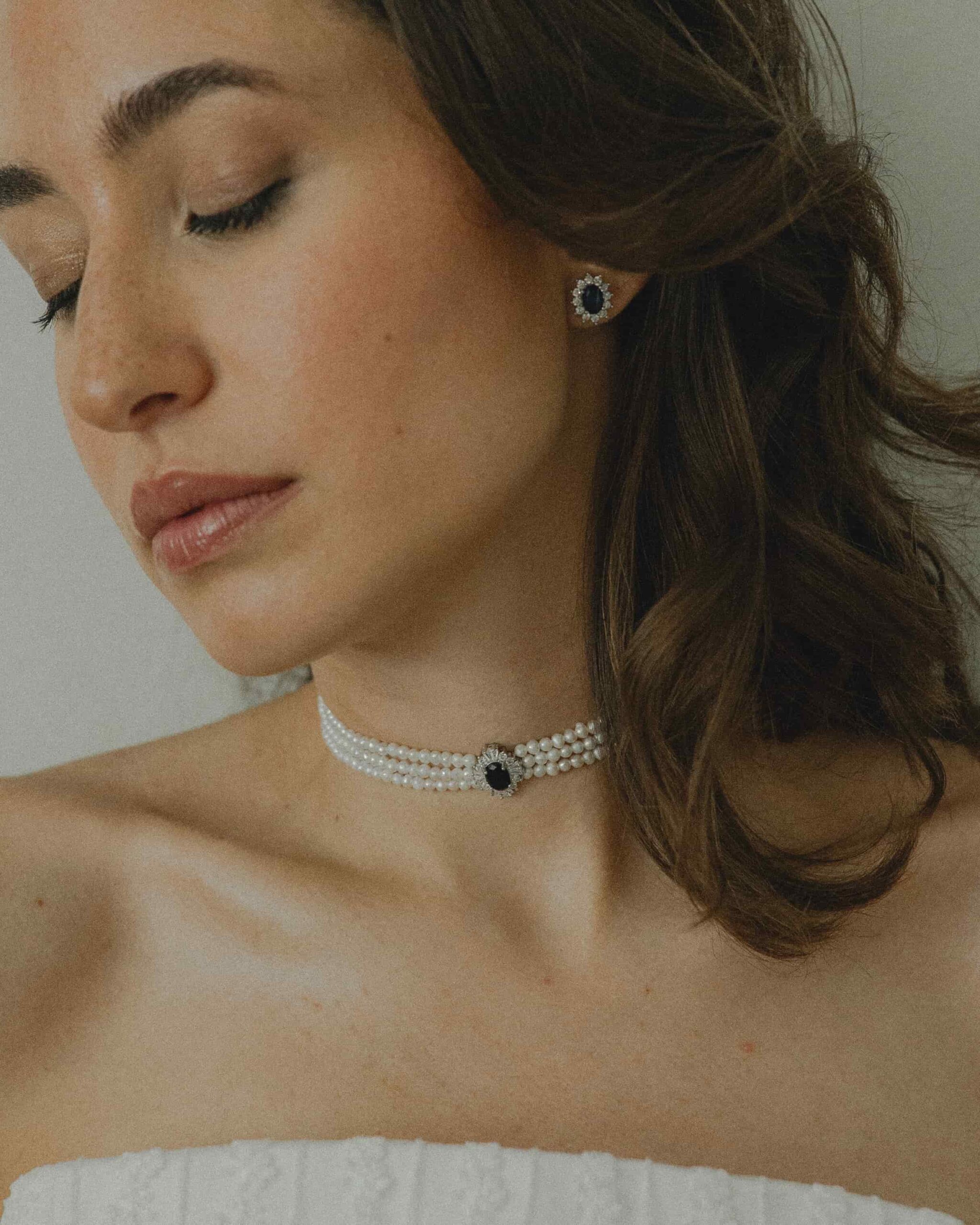choker novia broche zafiro